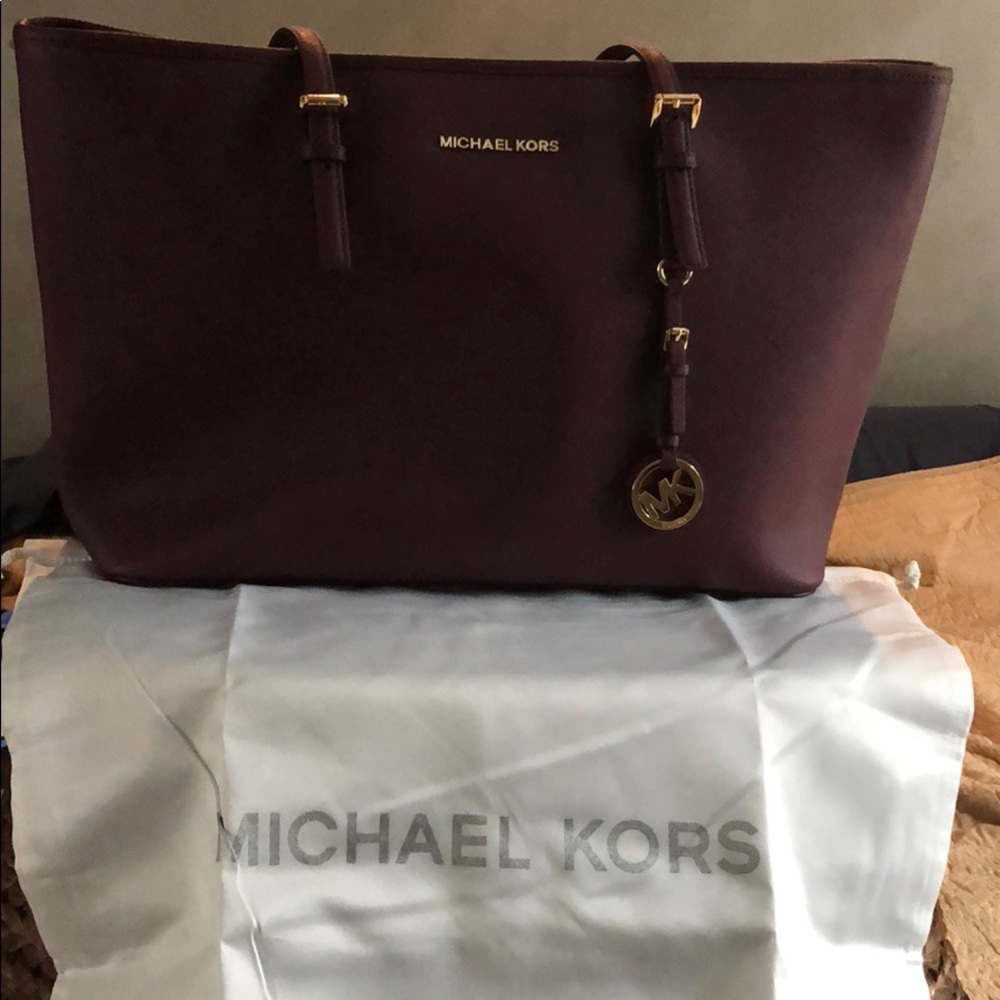 Michael Kors Jet Set Tote